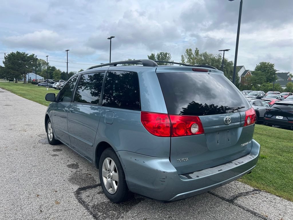 Used 2007 Toyota Sienna FWD image 3