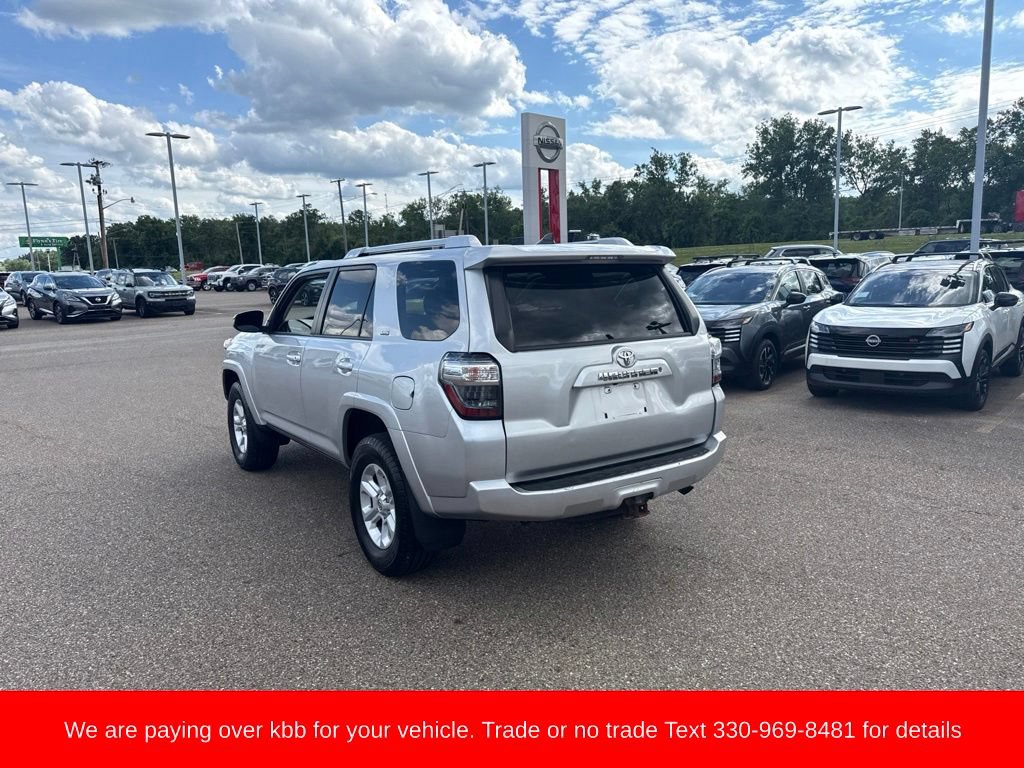 Used 2016 Toyota 4Runner SR5 AWD/4WD image 7