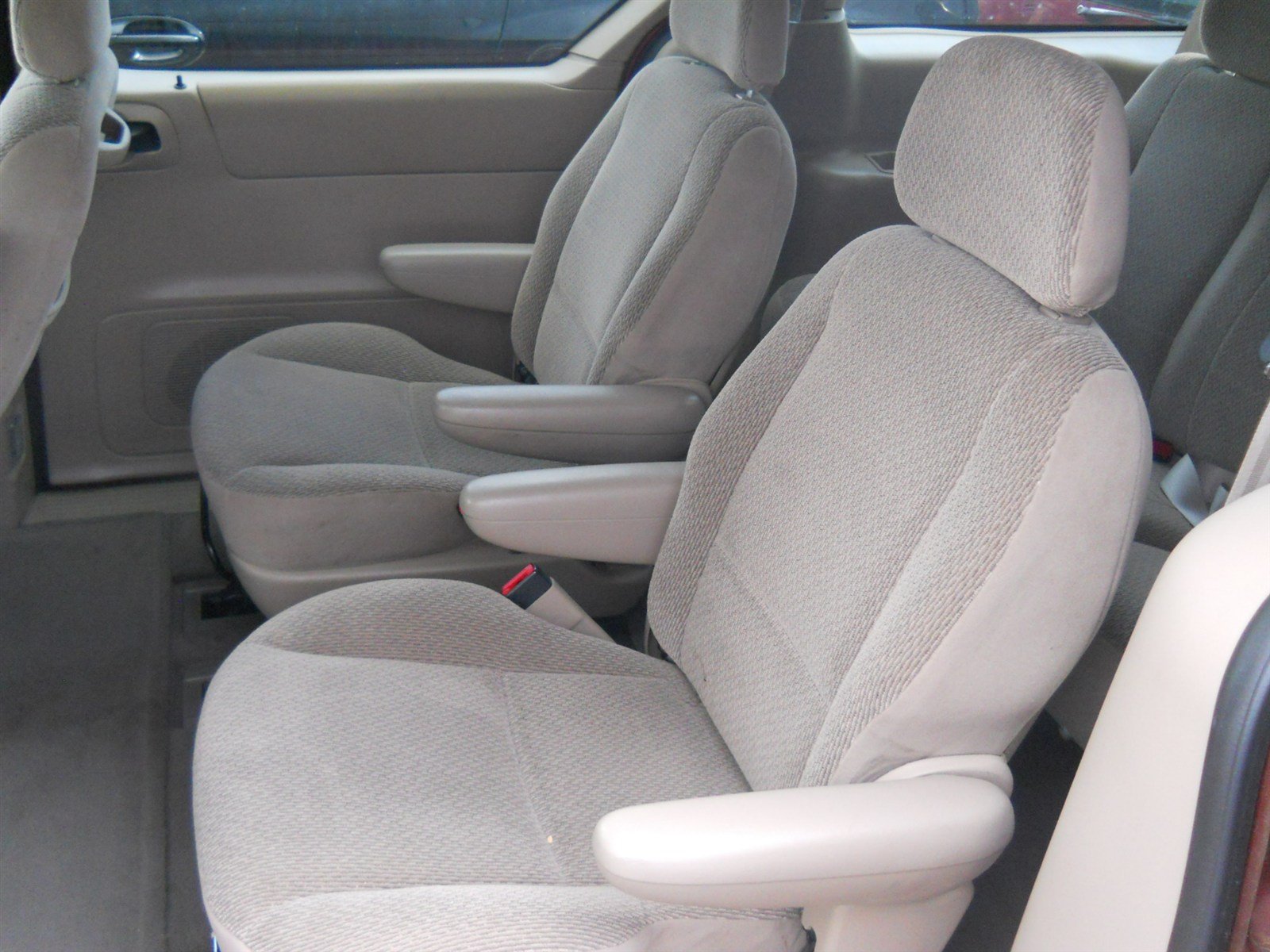Used 2000 Ford Windstar SE FWD image 6