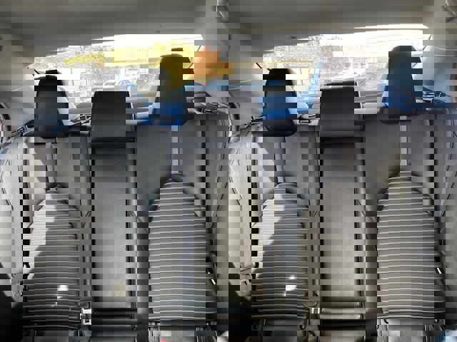 Used 2021 Toyota Camry SE image 6