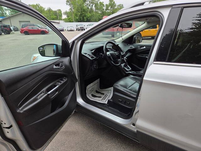 Used 2014 Ford Escape Titanium FWD image 11