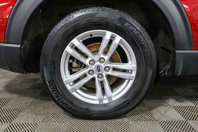 Used 2023 Ford Explorer XLT w/ Equipment Group 202A image 16