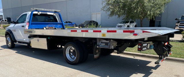 Used 2015 RAM 5500 SLT w/ Quick Order Package 29G SLT image 3