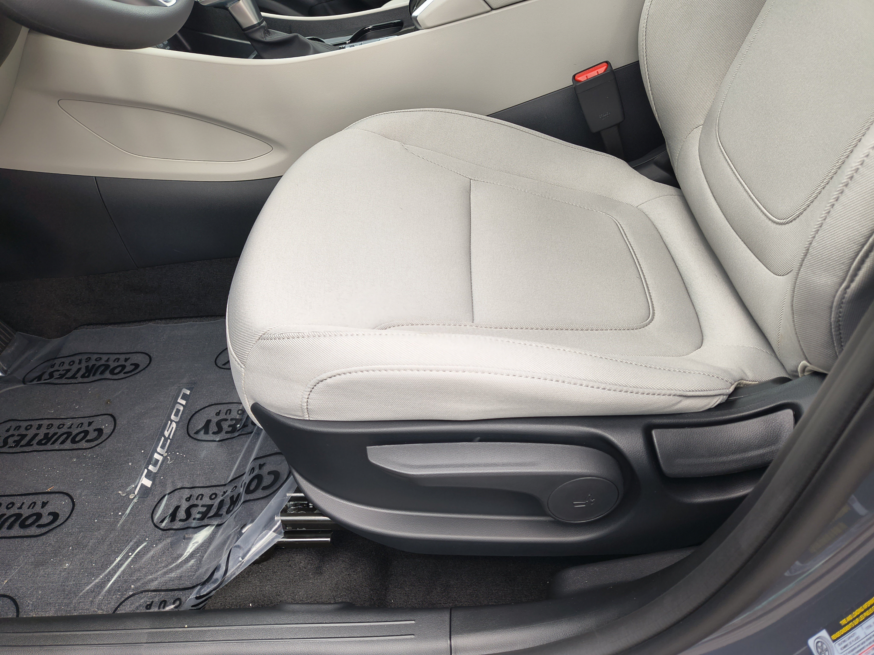 New 2026 Hyundai Tucson SE FWD image 19