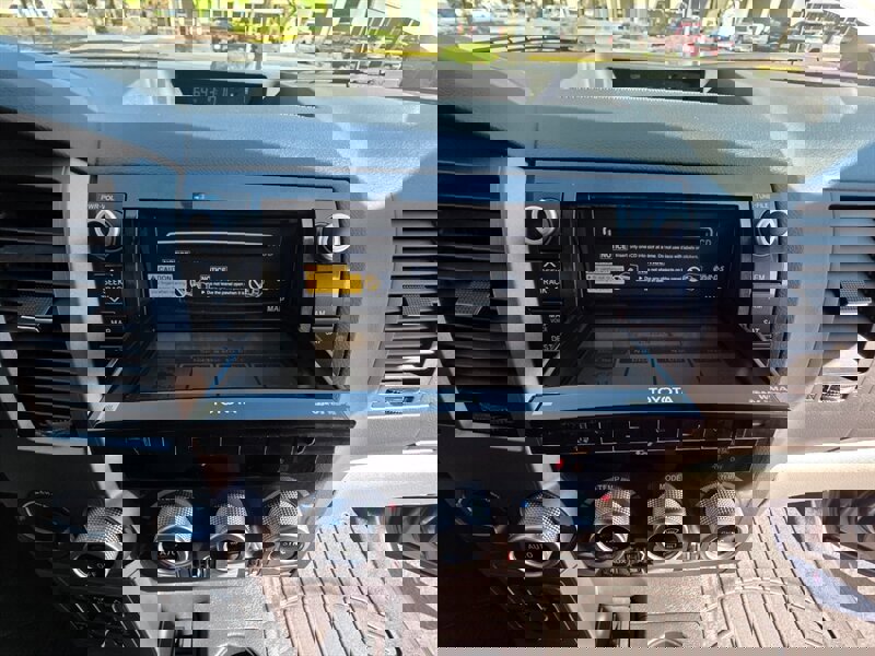 Used 2011 Toyota Sequoia Platinum AWD/4WD image 44