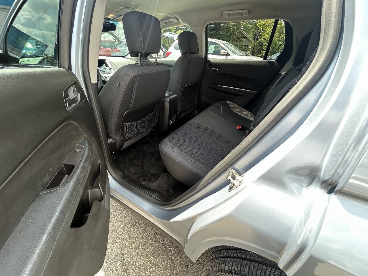 Used 2015 GMC Terrain SLE FWD image 7