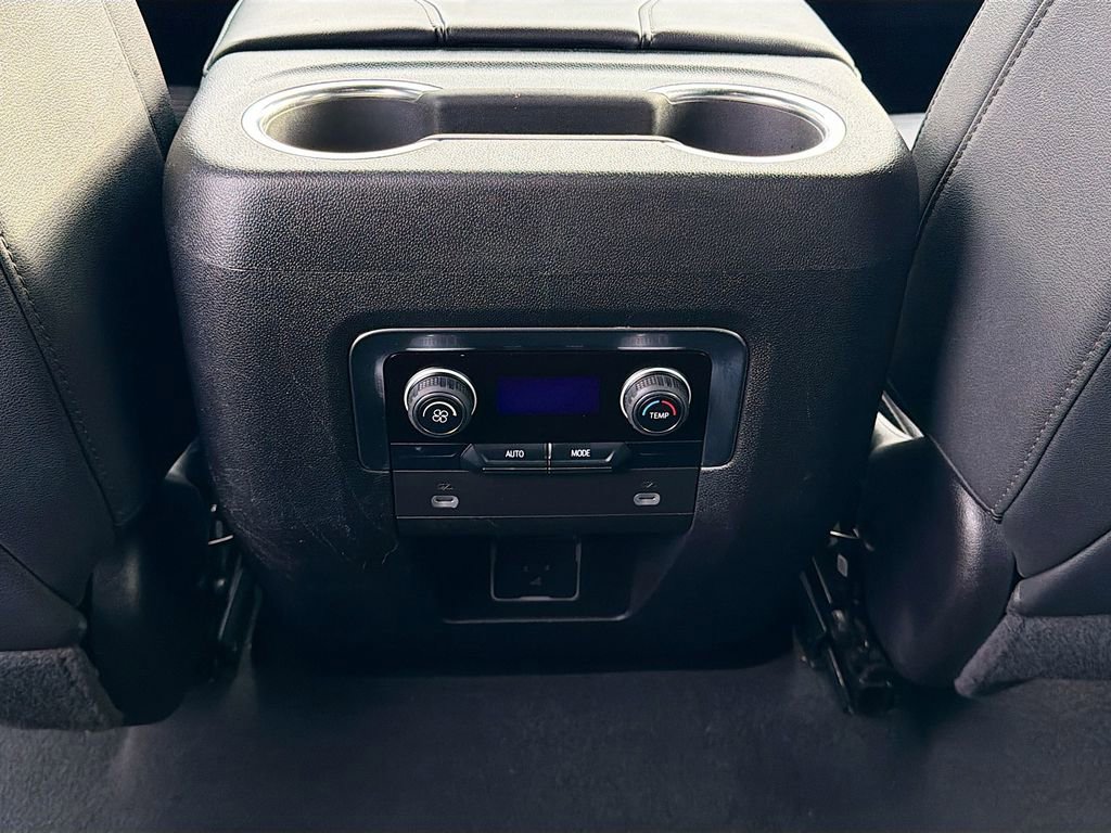 Used 2024 Chevrolet Tahoe LT image 22