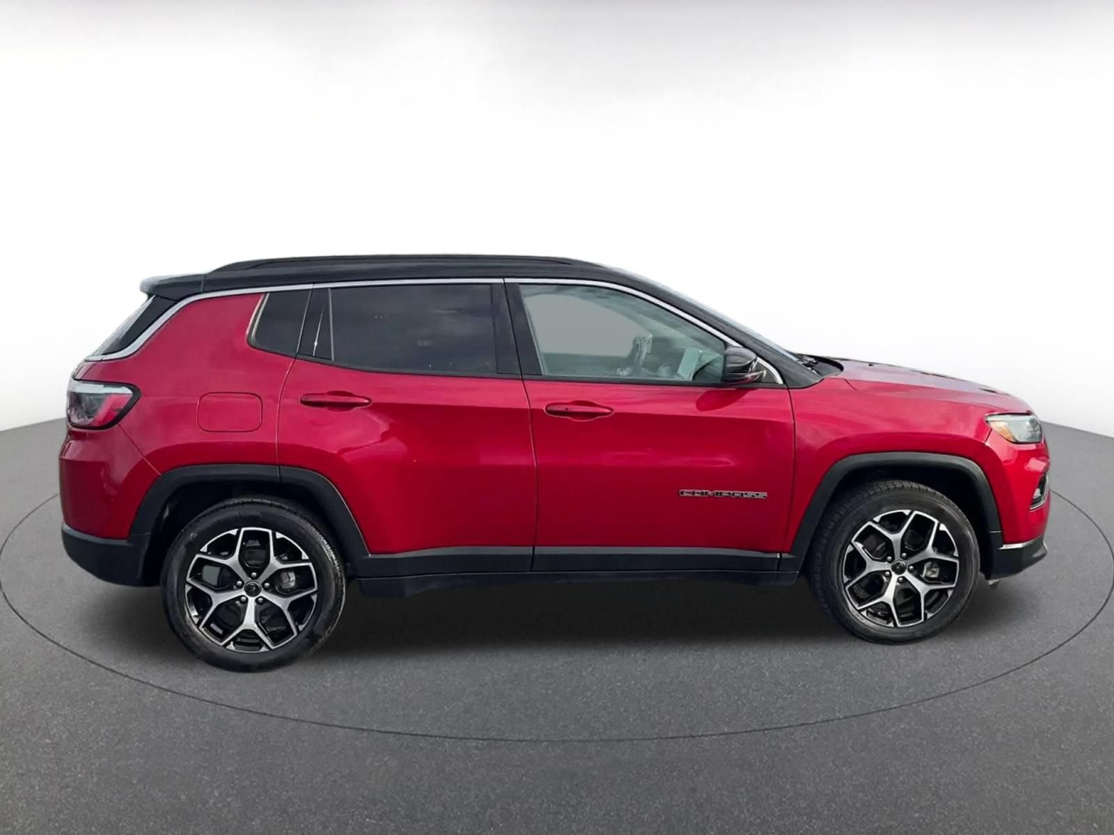 Used 2025 Jeep Compass Limited AWD/4WD image 15