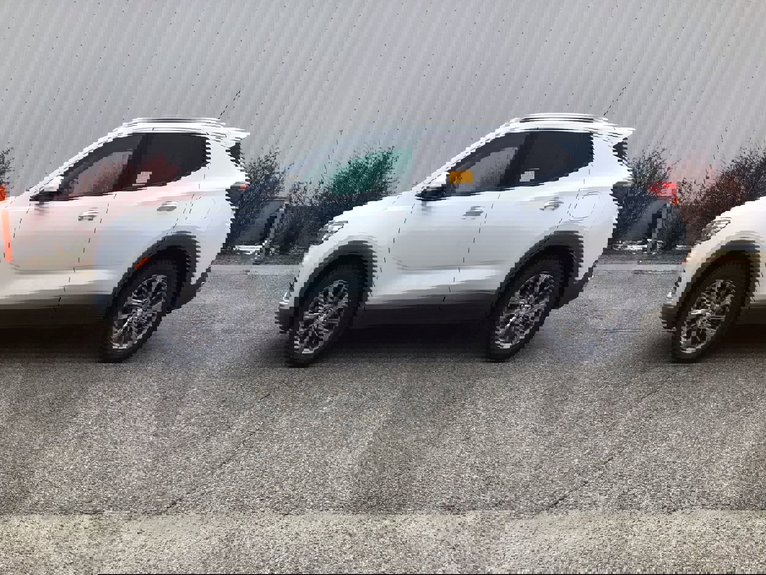 Used 2023 Buick Encore GX Essence w/ Experience Buick Package image 4