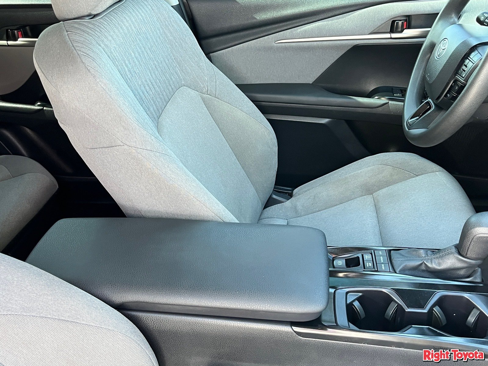 Certified 2025 Toyota Camry LE FWD image 14