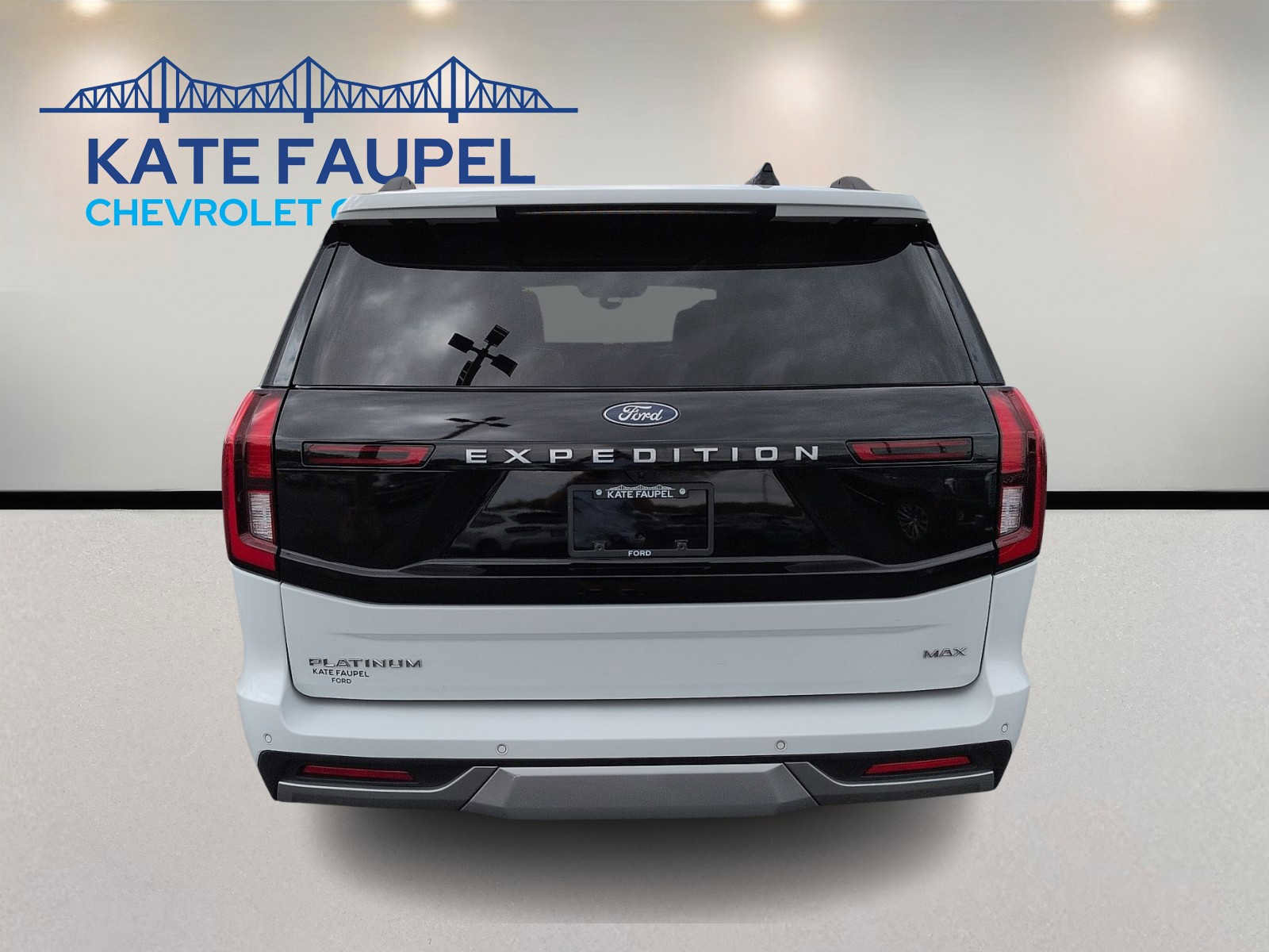 Used 2025 Ford Expedition Max Platinum AWD/4WD image 6