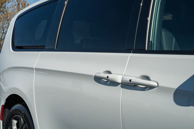 New 2026 Chrysler Pacifica Select image 20