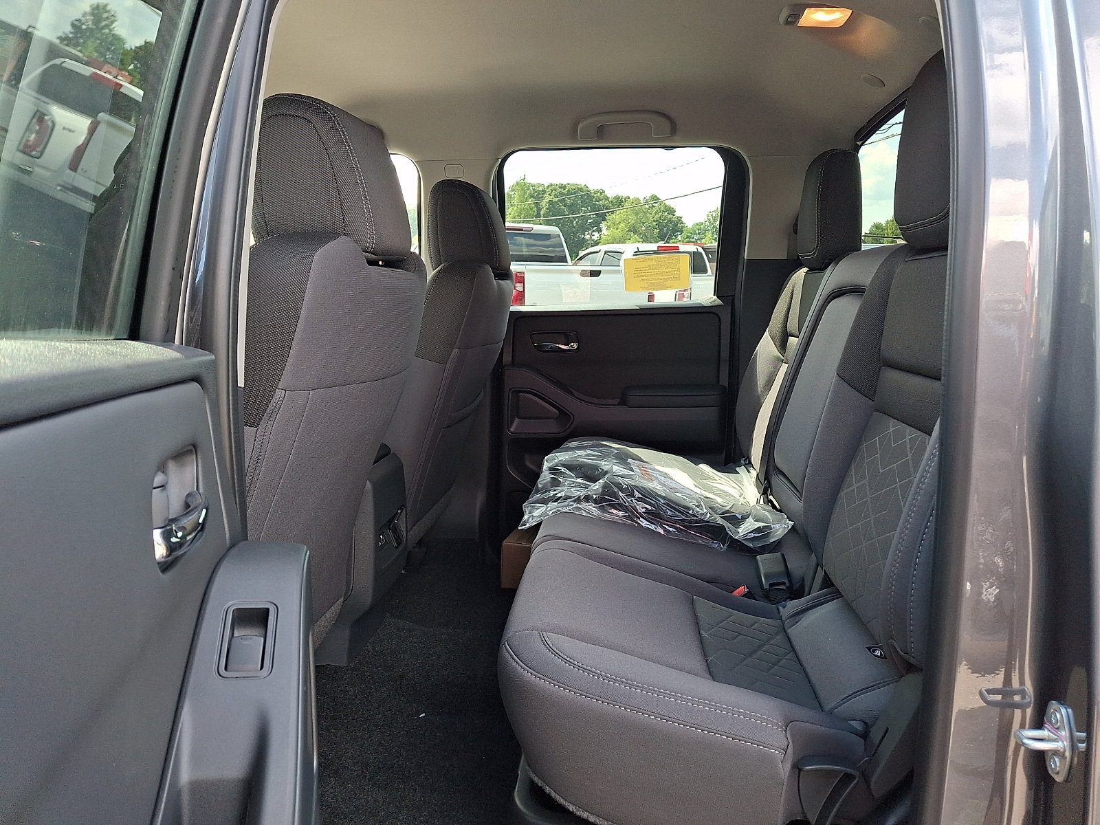 New 2026 Nissan Frontier SV w/ SV Convenience Package AWD/4WD image 7