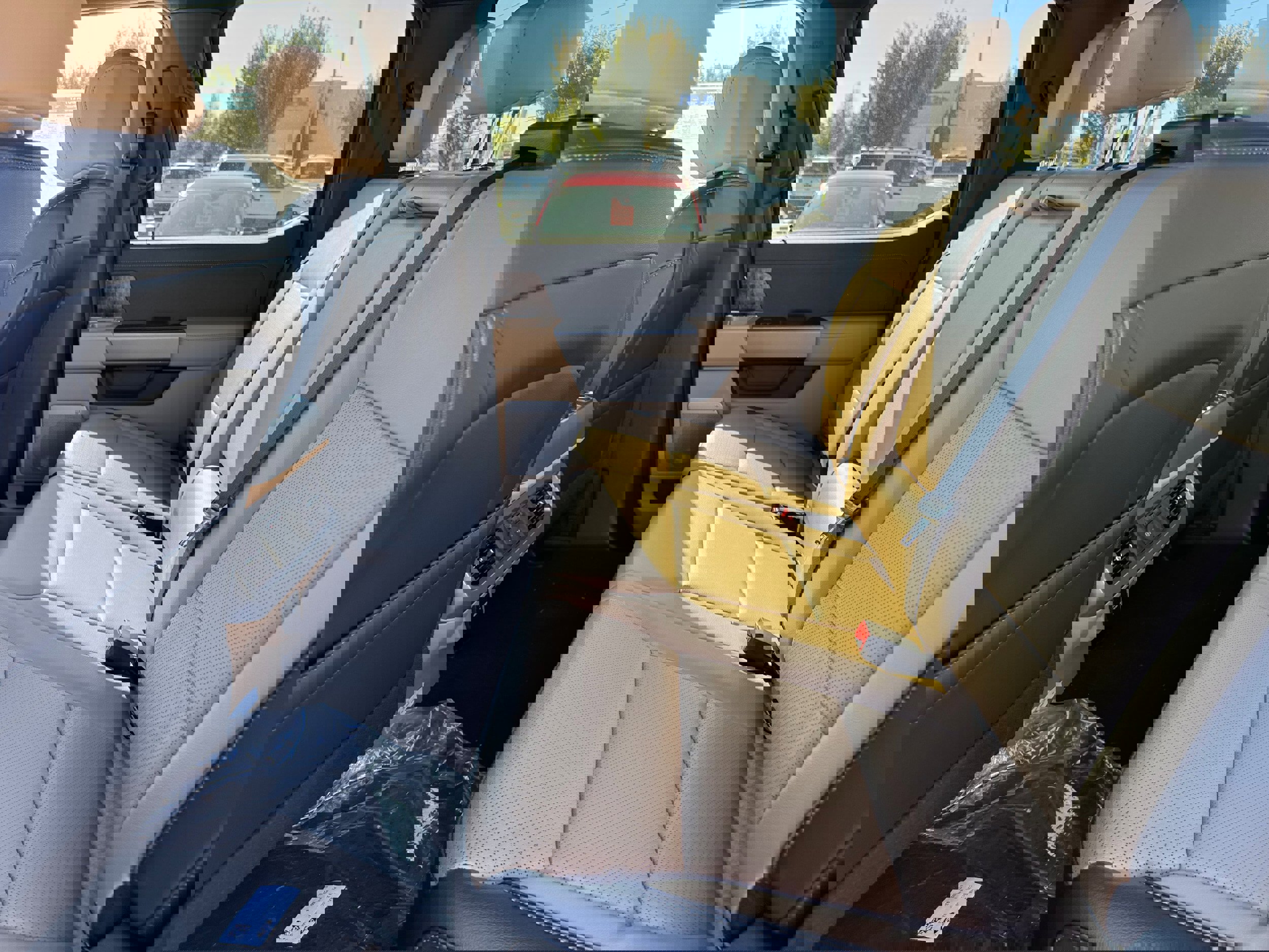 New 2026 Ford F350 Lariat w/ Lariat Premium Package image 16