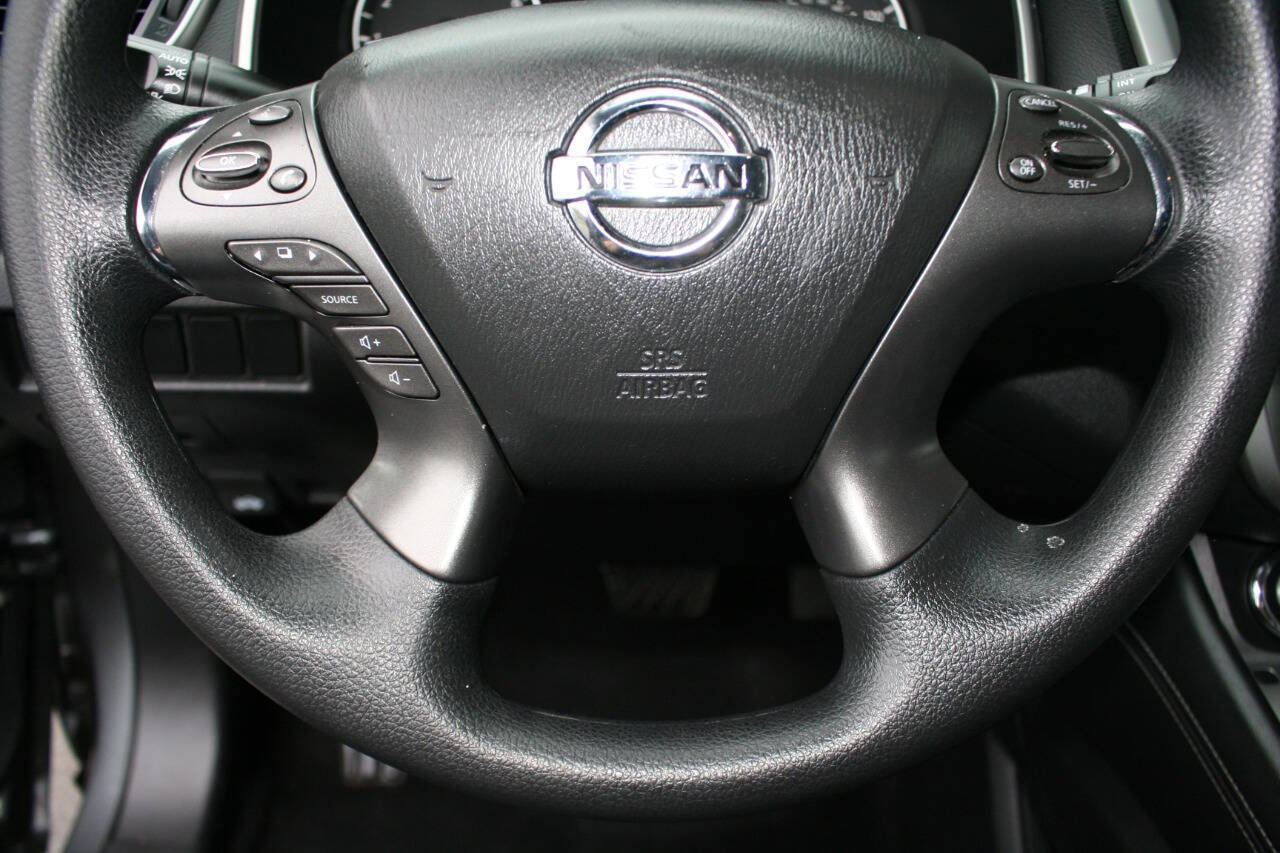 Used 2019 Nissan Murano S image 11