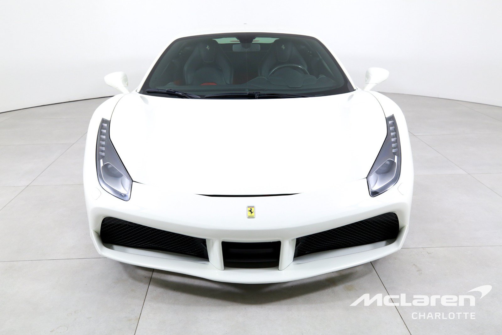 Used 2019 Ferrari 488 GTB RWD image 4