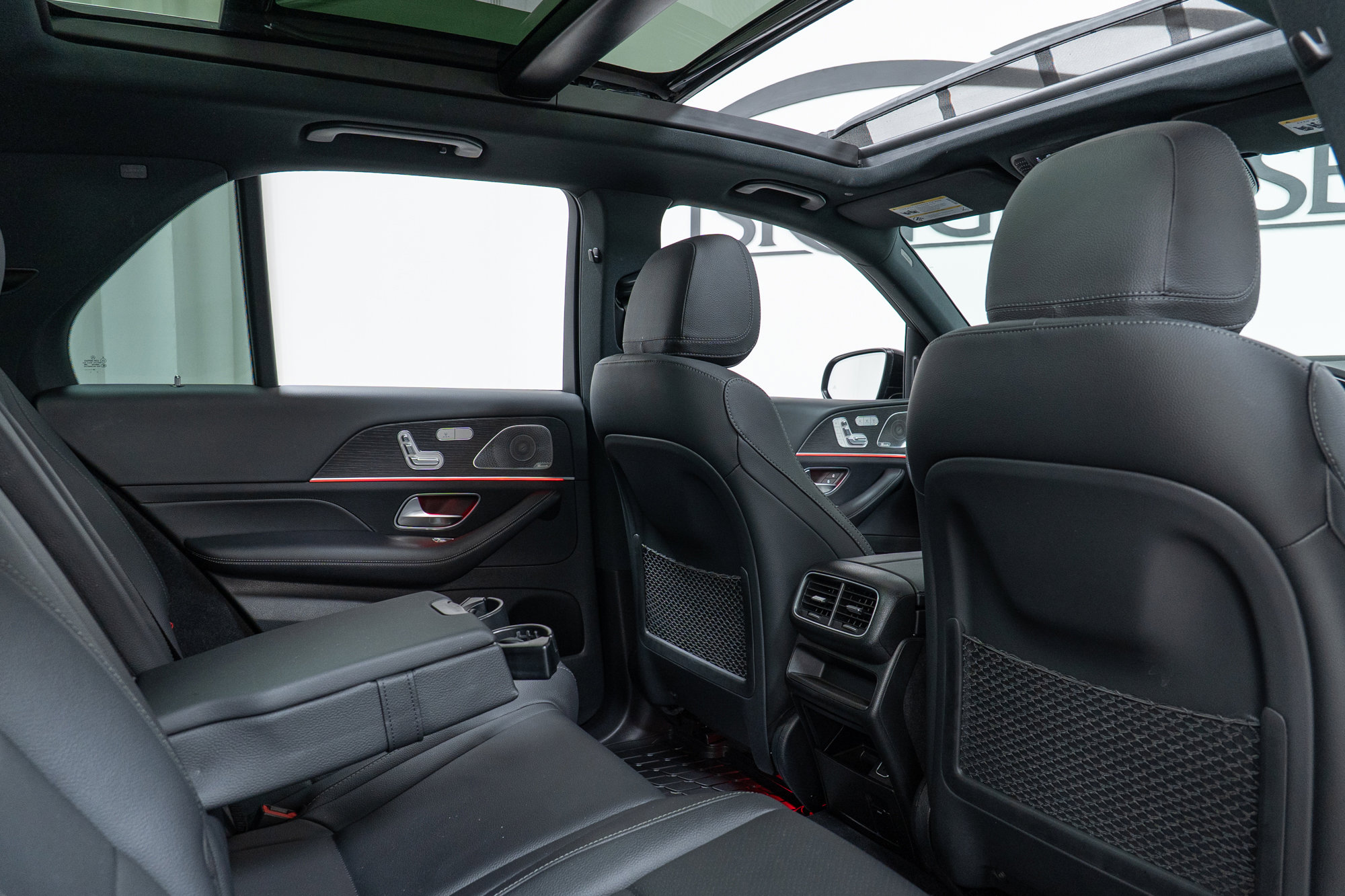 Certified 2022 Mercedes-Benz GLE 350 4MATIC w/ AMG Line Exterior image 22