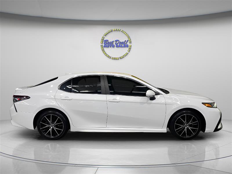 Used 2023 Toyota Camry SE image 8