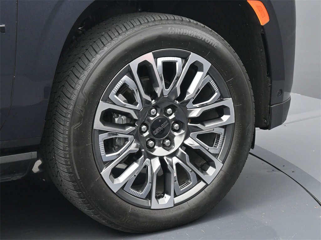 Used 2024 GMC Yukon XL Denali Ultimate image 6
