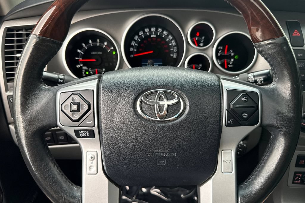 Used 2015 Toyota Sequoia Platinum AWD/4WD image 23