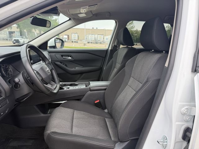 Used 2025 Nissan Rogue SV FWD image 23