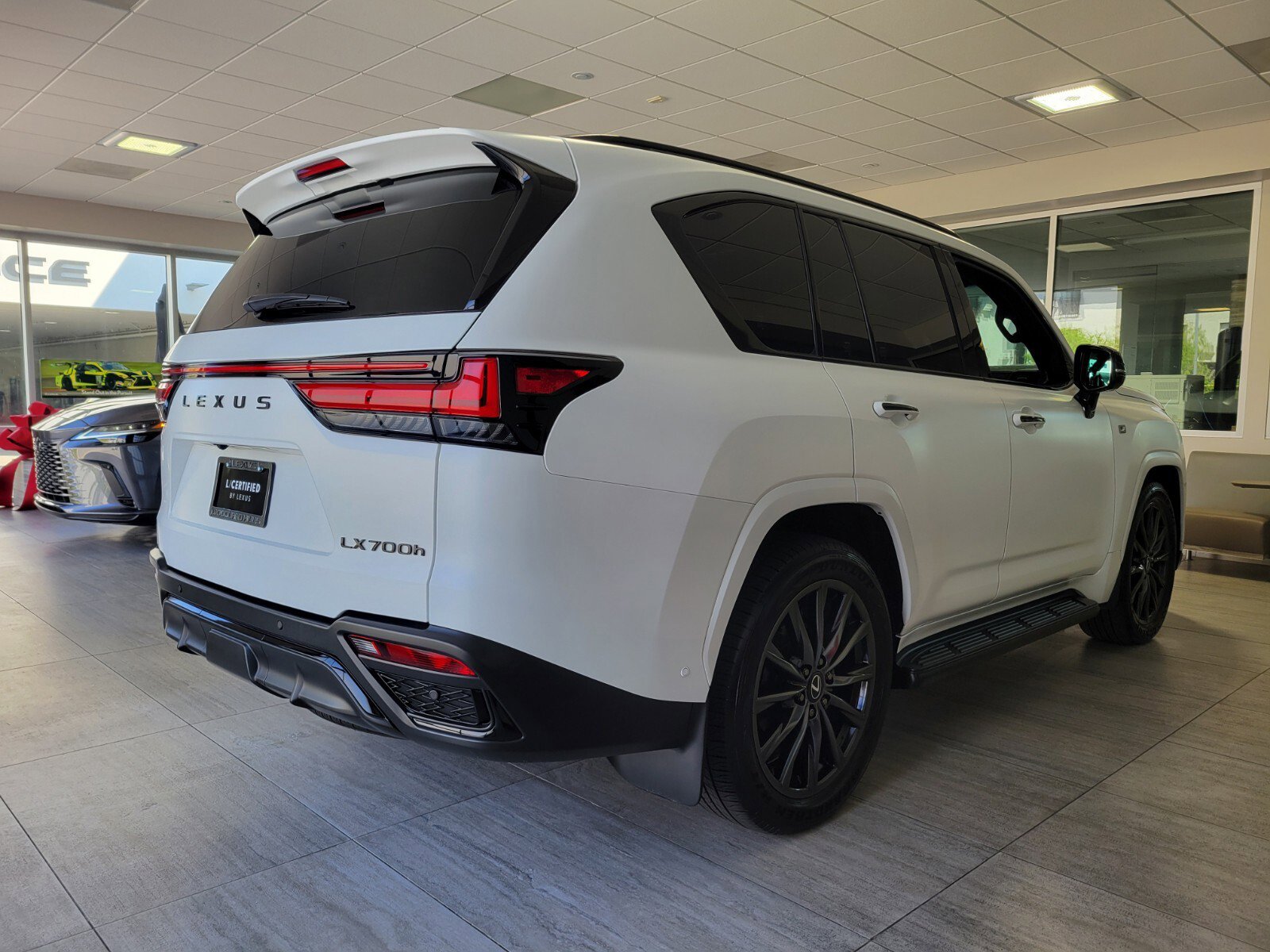 Certified 2025 Lexus LX 700h F Sport w/ Accessory Package (Z1) image 7