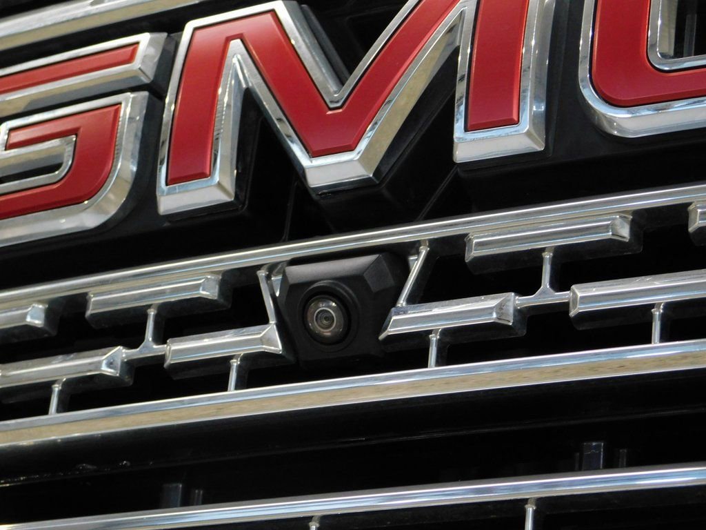 Used 2022 GMC Sierra 3500 Denali w/ Technology Package image 19