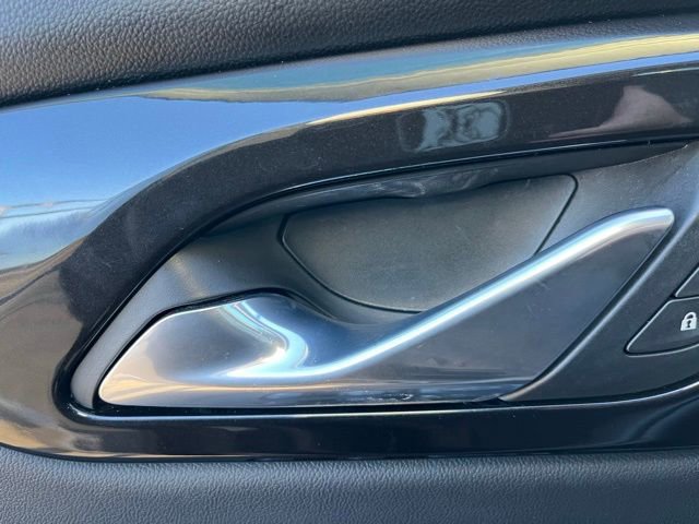 Used 2019 Chevrolet Blazer Premier w/ Sun and Wheels Package image 11