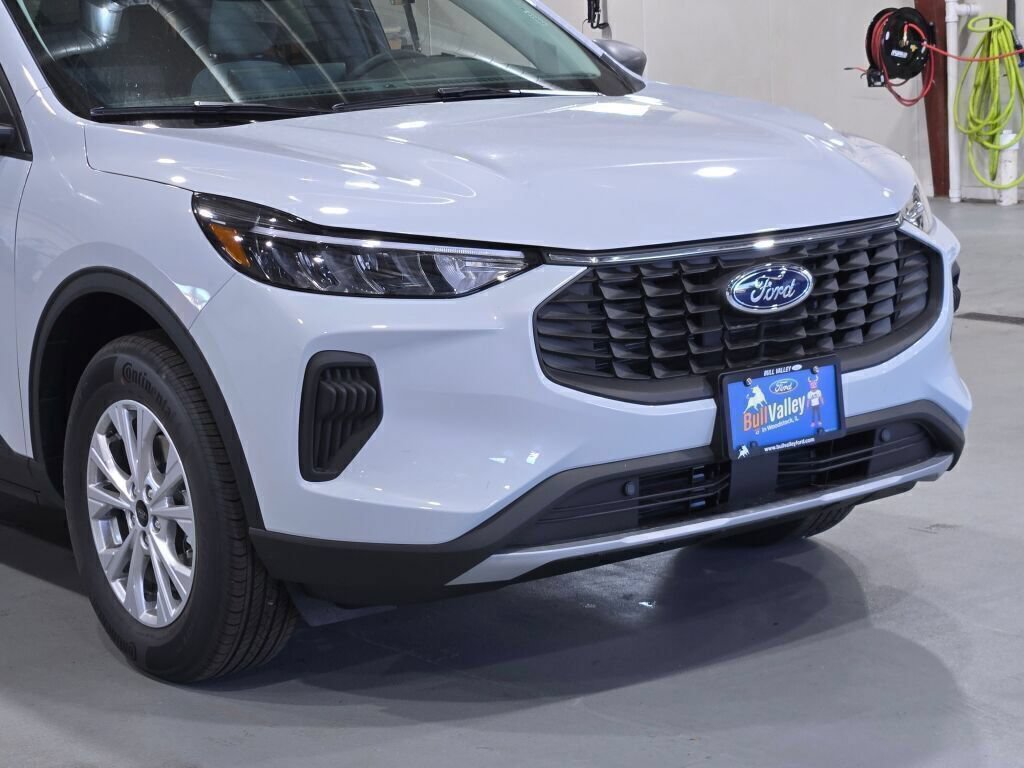 New 2026 Ford Escape Active w/ Tech Pack #1 image 2