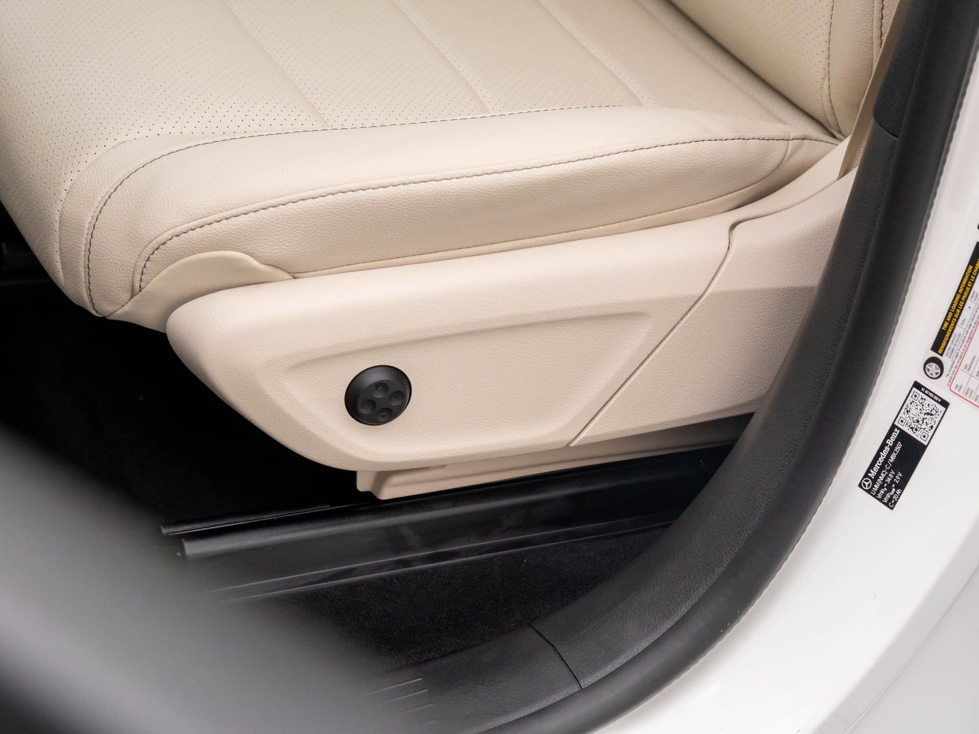 New 2026 Mercedes-Benz GLE 450 4MATIC image 16