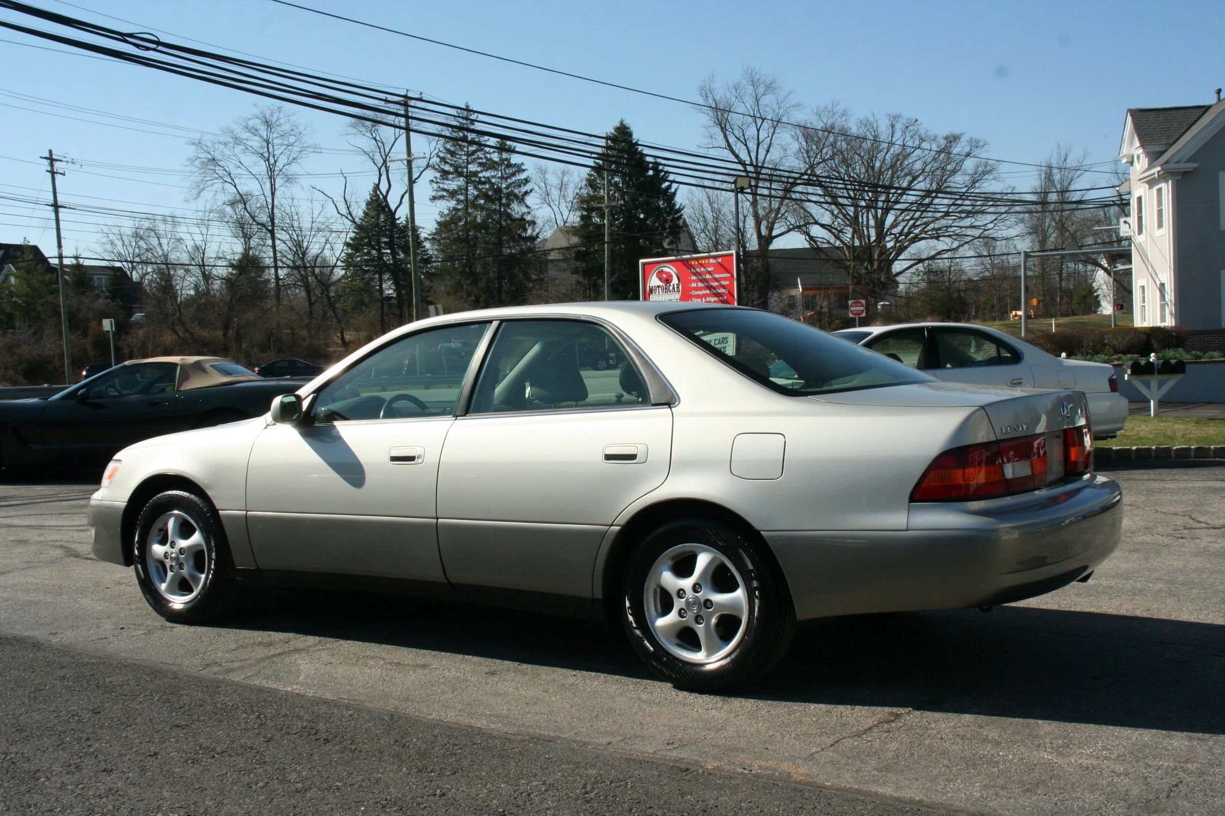 Used 1999 Lexus ES 330 FWD image 2