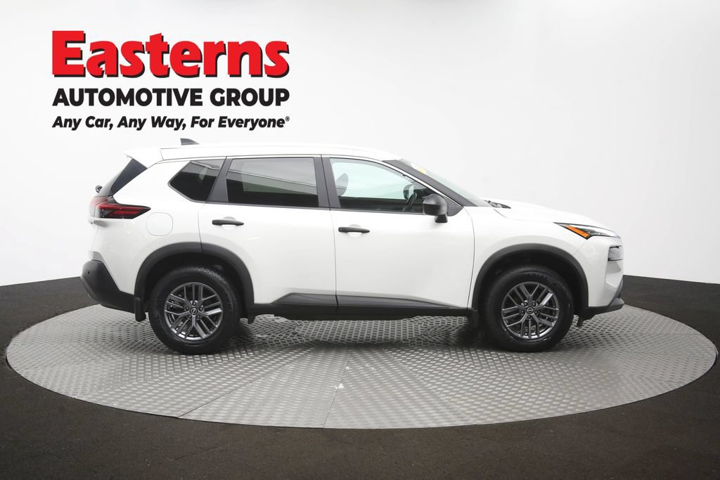 Used 2023 Nissan Rogue S AWD/4WD image 45