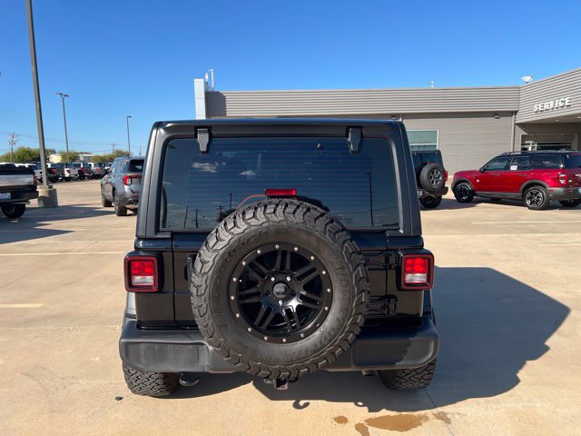 Used 2025 Jeep Wrangler Sport AWD/4WD image 7