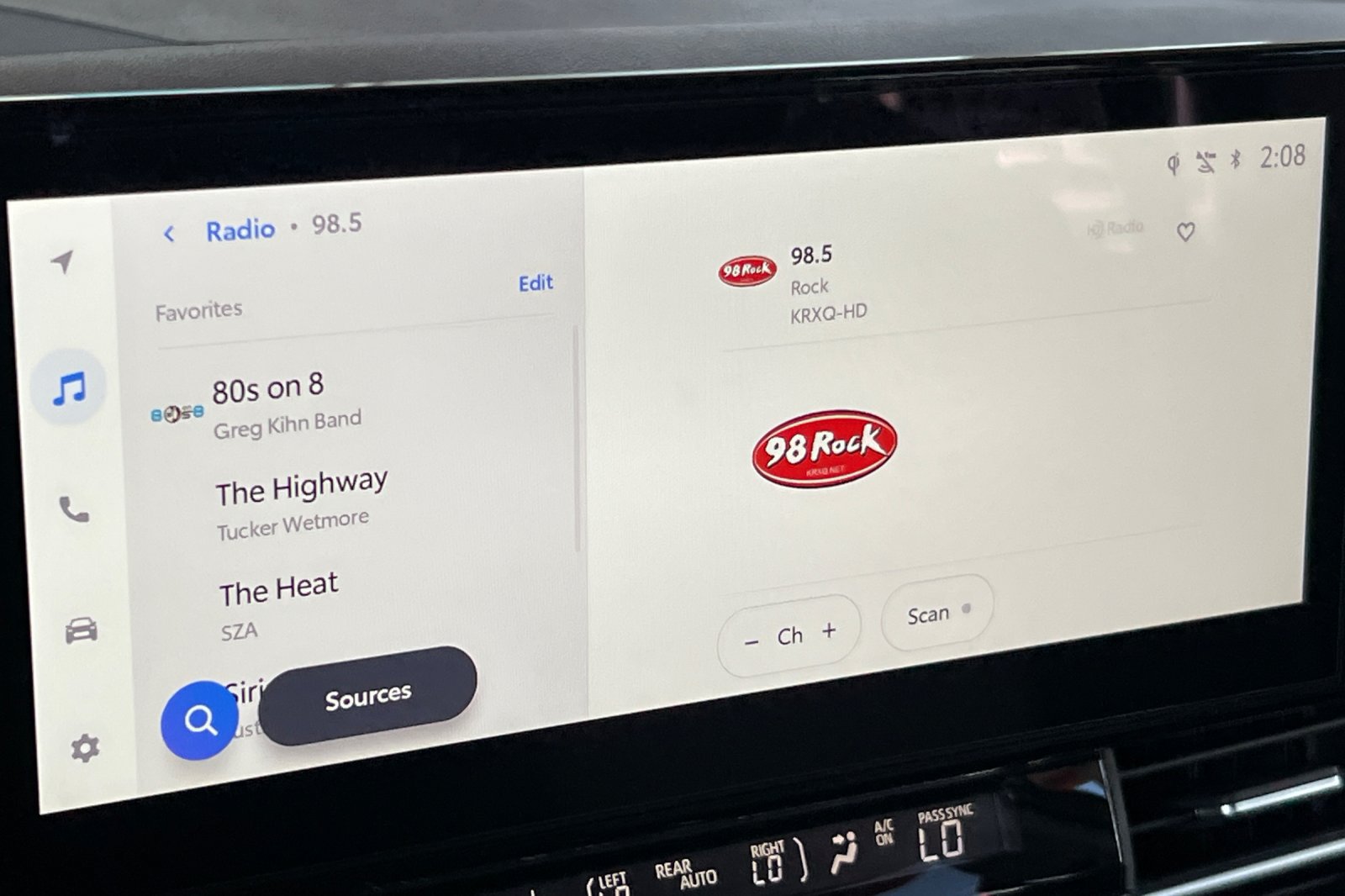 New 2026 Toyota Sienna XSE AWD/4WD image 24