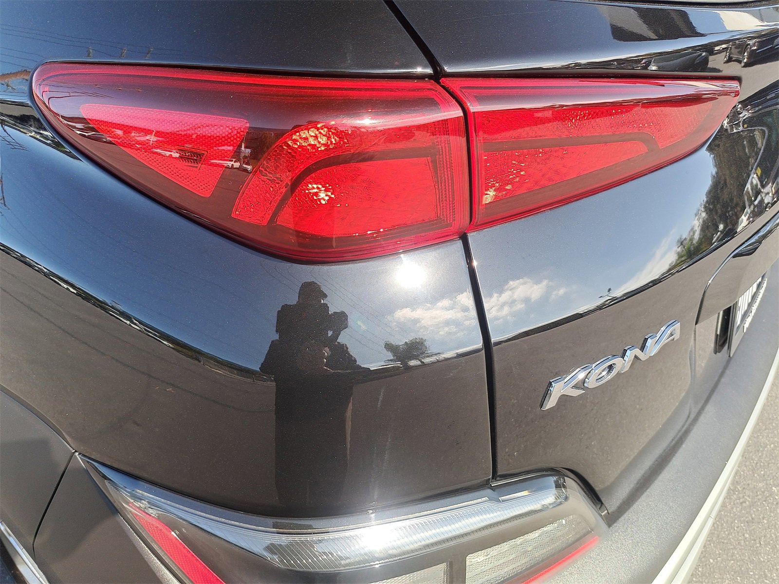 Used 2023 Hyundai Kona SEL w/ Cargo Package image 35