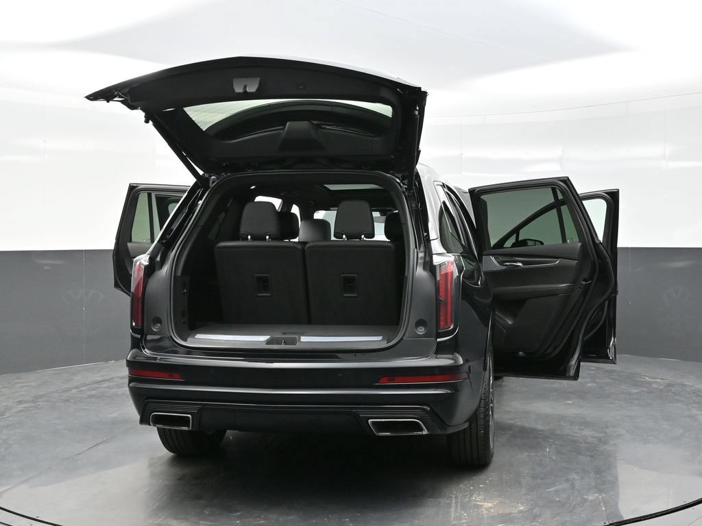 Certified 2023 Cadillac XT6 Sport w/ LPO, Floor Liner Package AWD/4WD image 42