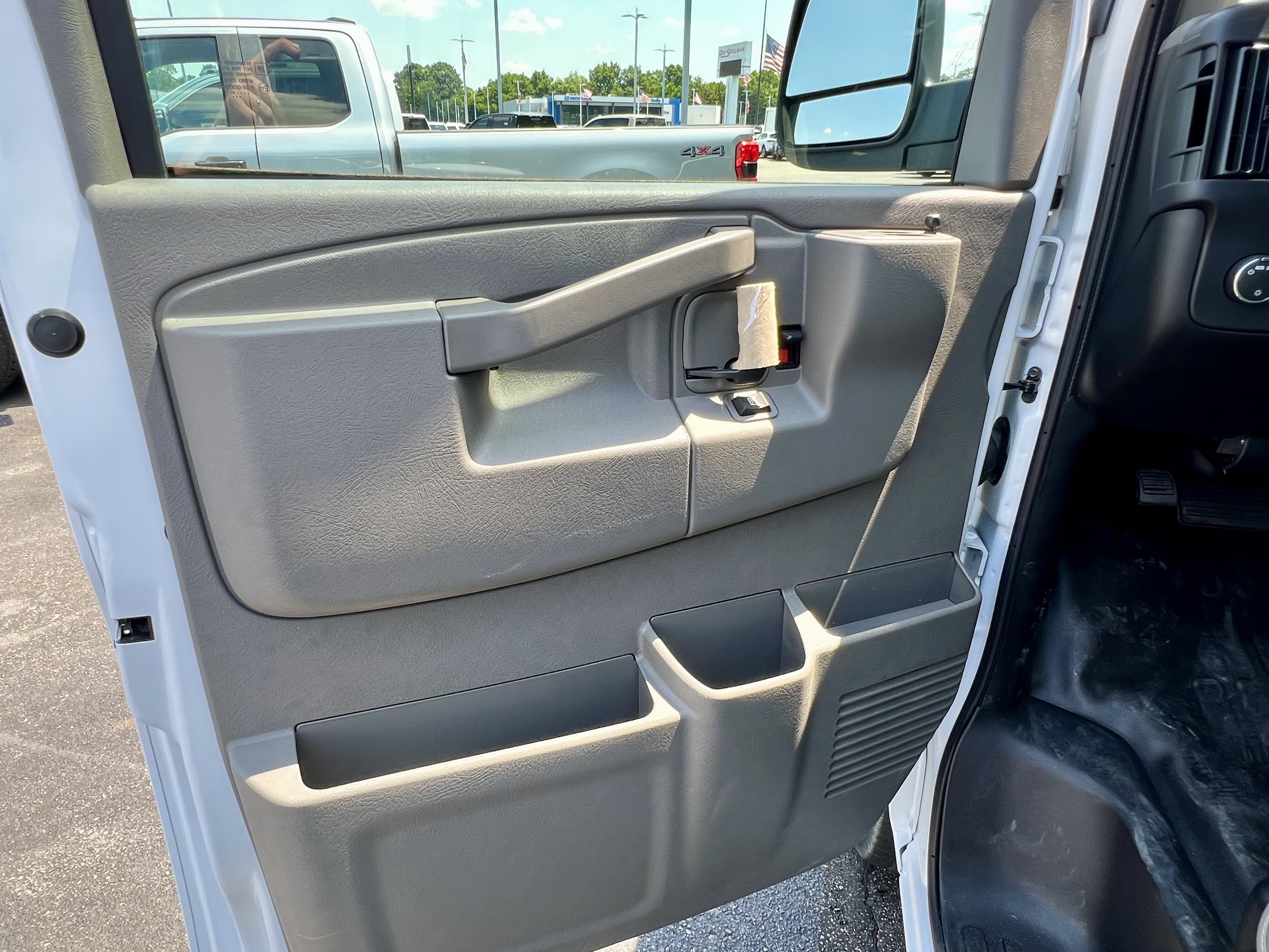 New 2026 GMC Savana 2500 w/ Driver Convenience Package RWD image 12