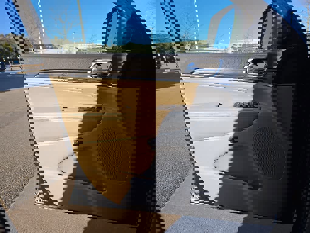 Used 2020 Jeep Grand Cherokee Limited image 20