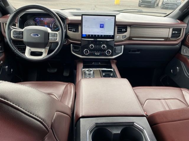 Used 2023 Ford Expedition Max Limited AWD/4WD image 5