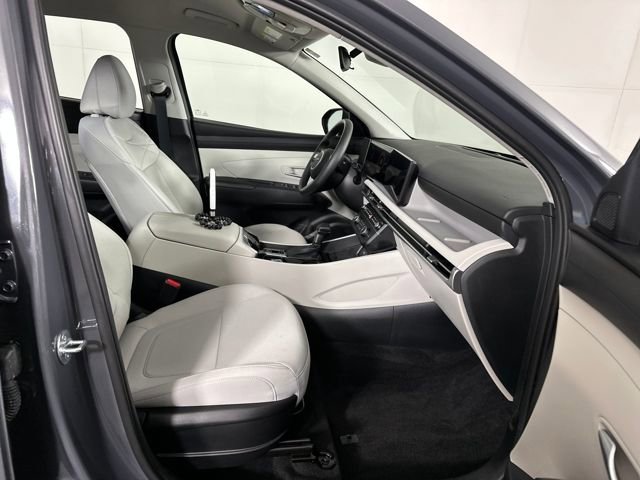 Certified 2025 Hyundai Tucson SE image 56