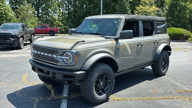 New 2026 Ford Bronco Badlands AWD/4WD image 2