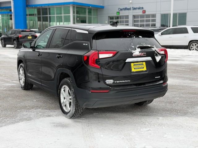 Used 2024 GMC Terrain SLE image 8