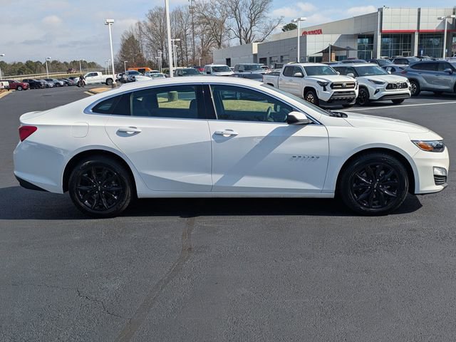 Used 2025 Chevrolet Malibu LT image 3