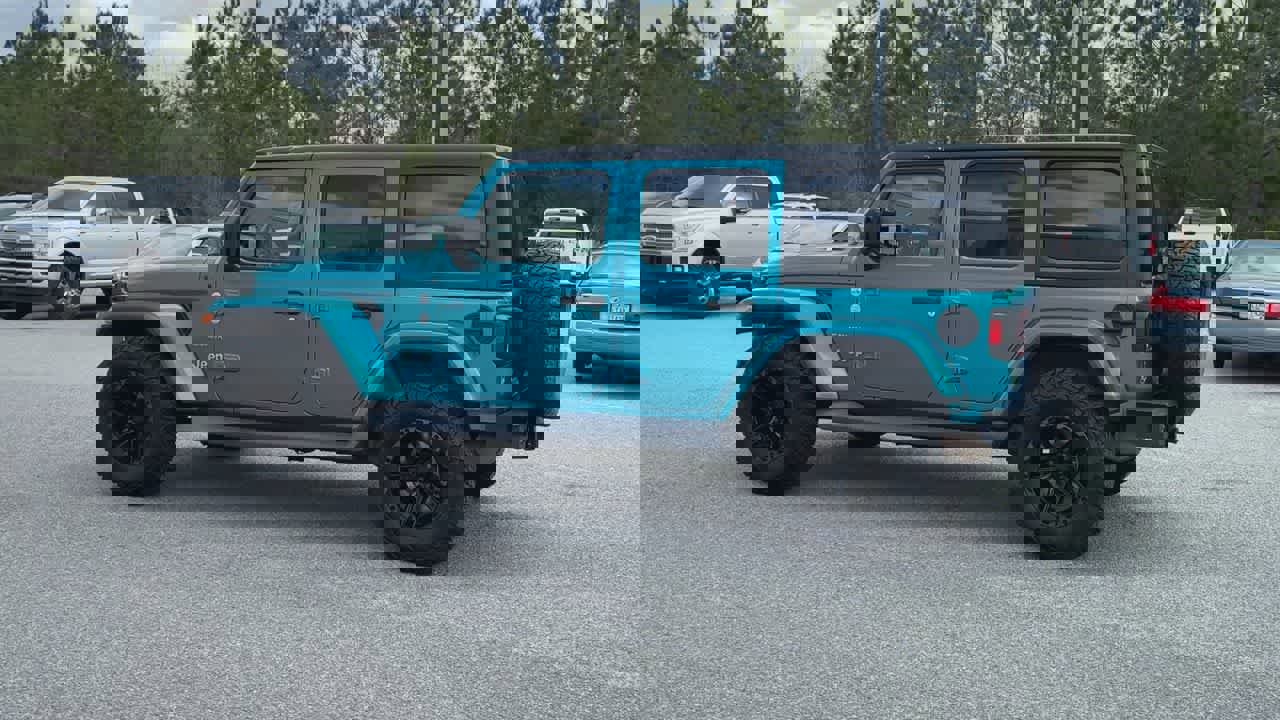 Used 2020 Jeep Wrangler Unlimited Sahara image 6