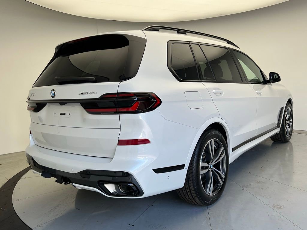 New 2026 BMW X7 xDrive40i w/ M Sport Package image 3