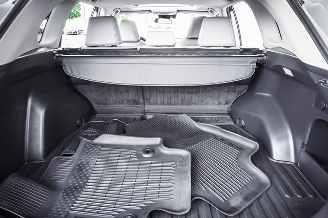 Used 2021 Toyota RAV4 XLE Premium image 22