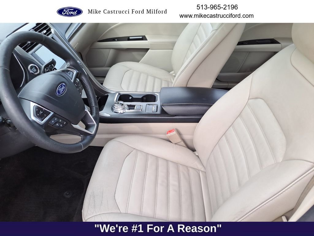 Used 2017 Ford Fusion SE w/ Fusion SE Technology Package image 23