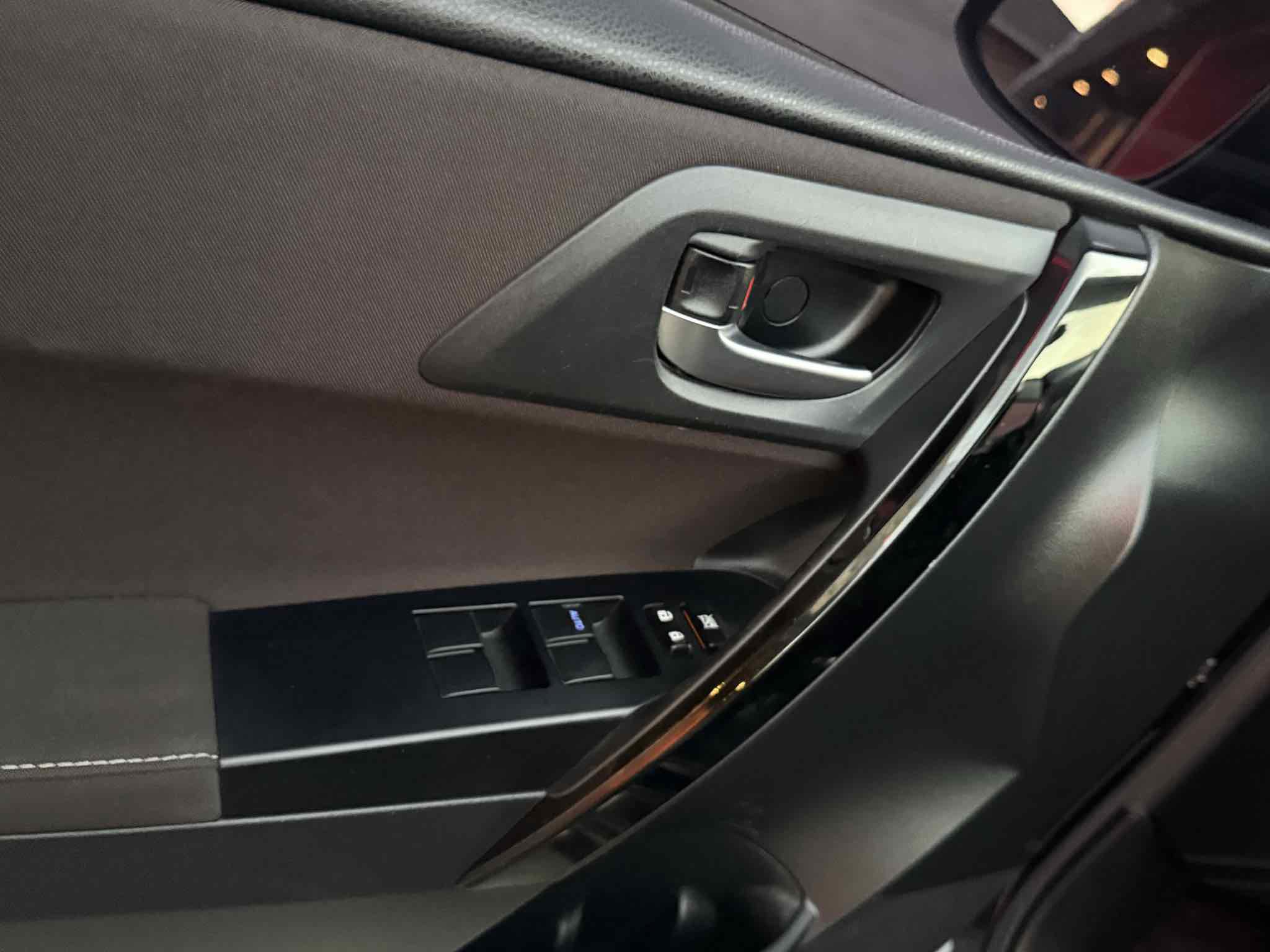 Used 2017 Toyota Corolla iM image 74