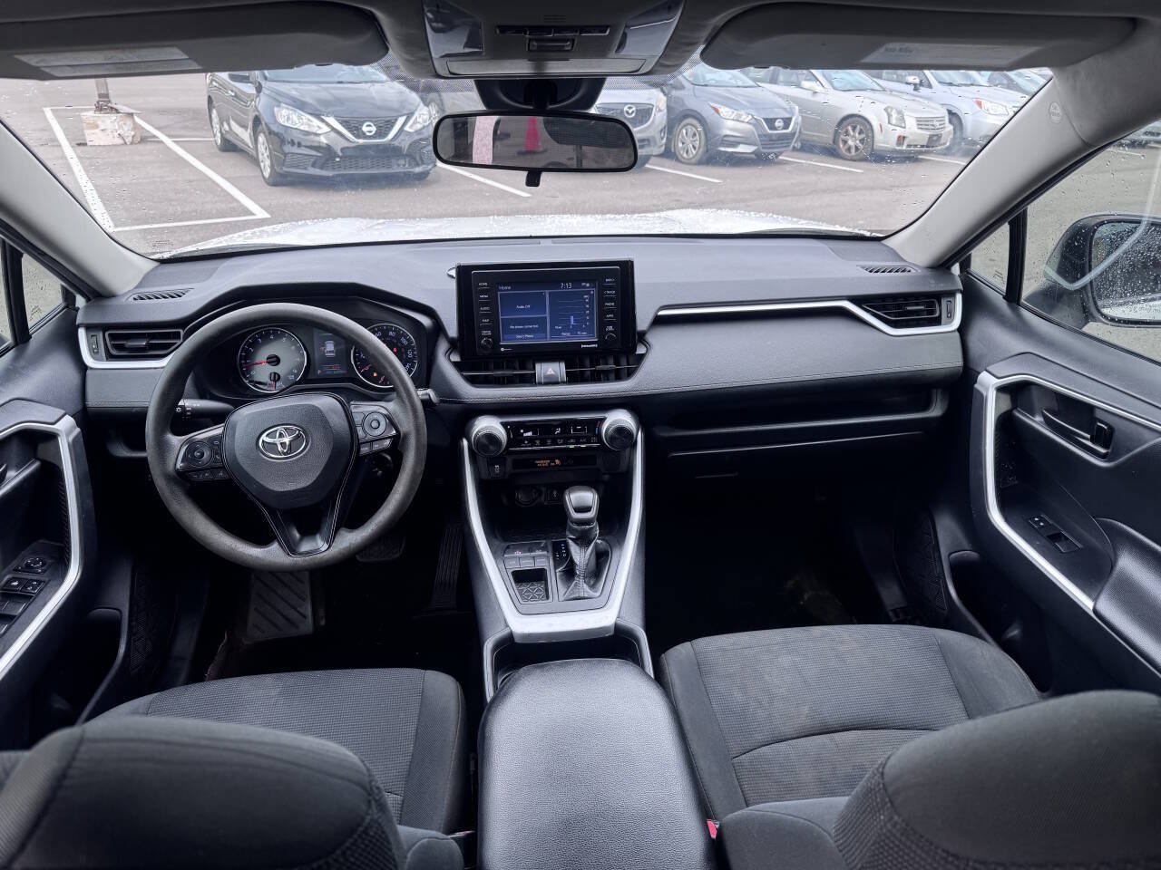Used 2020 Toyota RAV4 LE FWD image 17