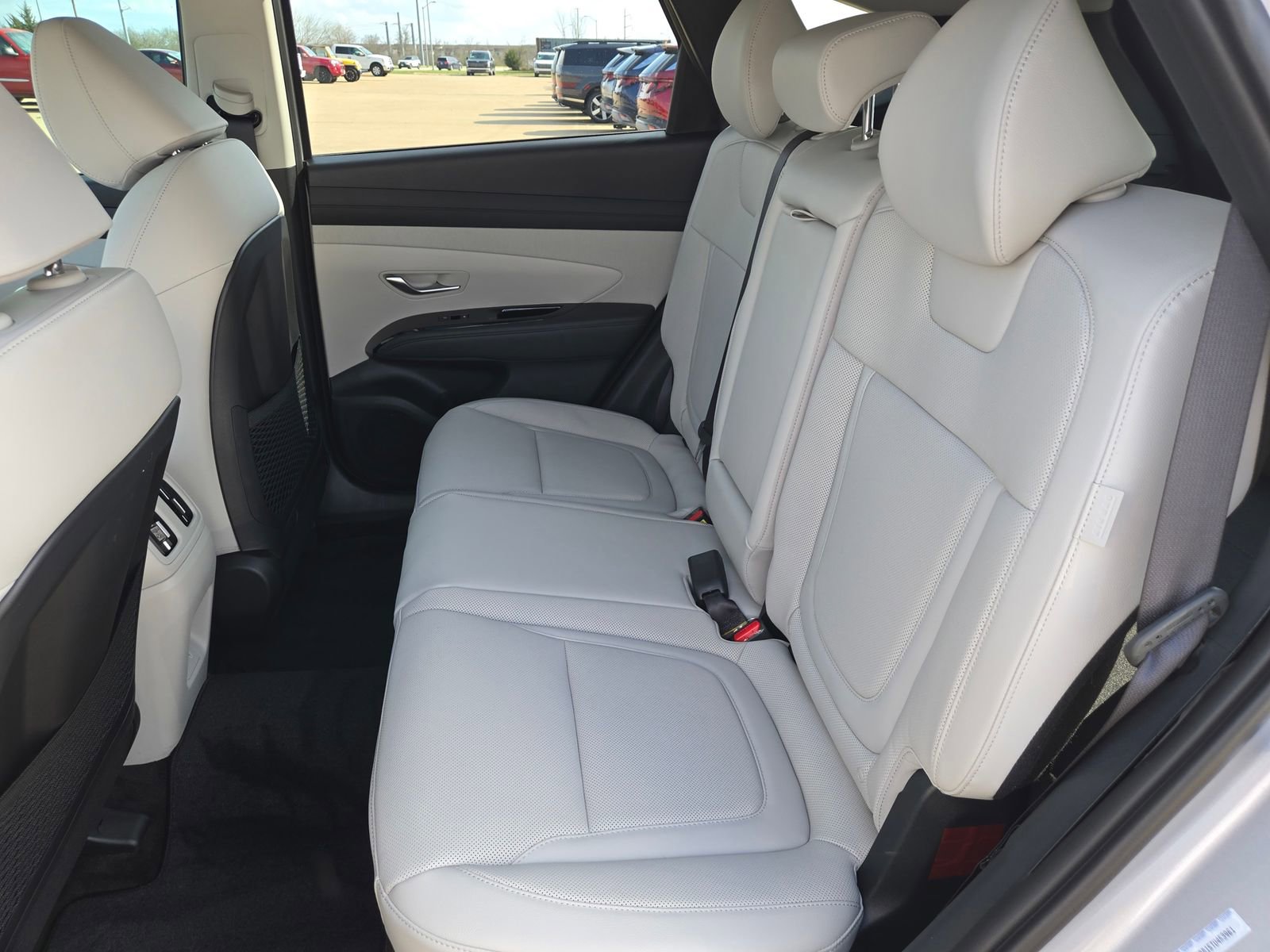 New 2026 Hyundai Tucson Limited w/ Tow & Go Package image 17